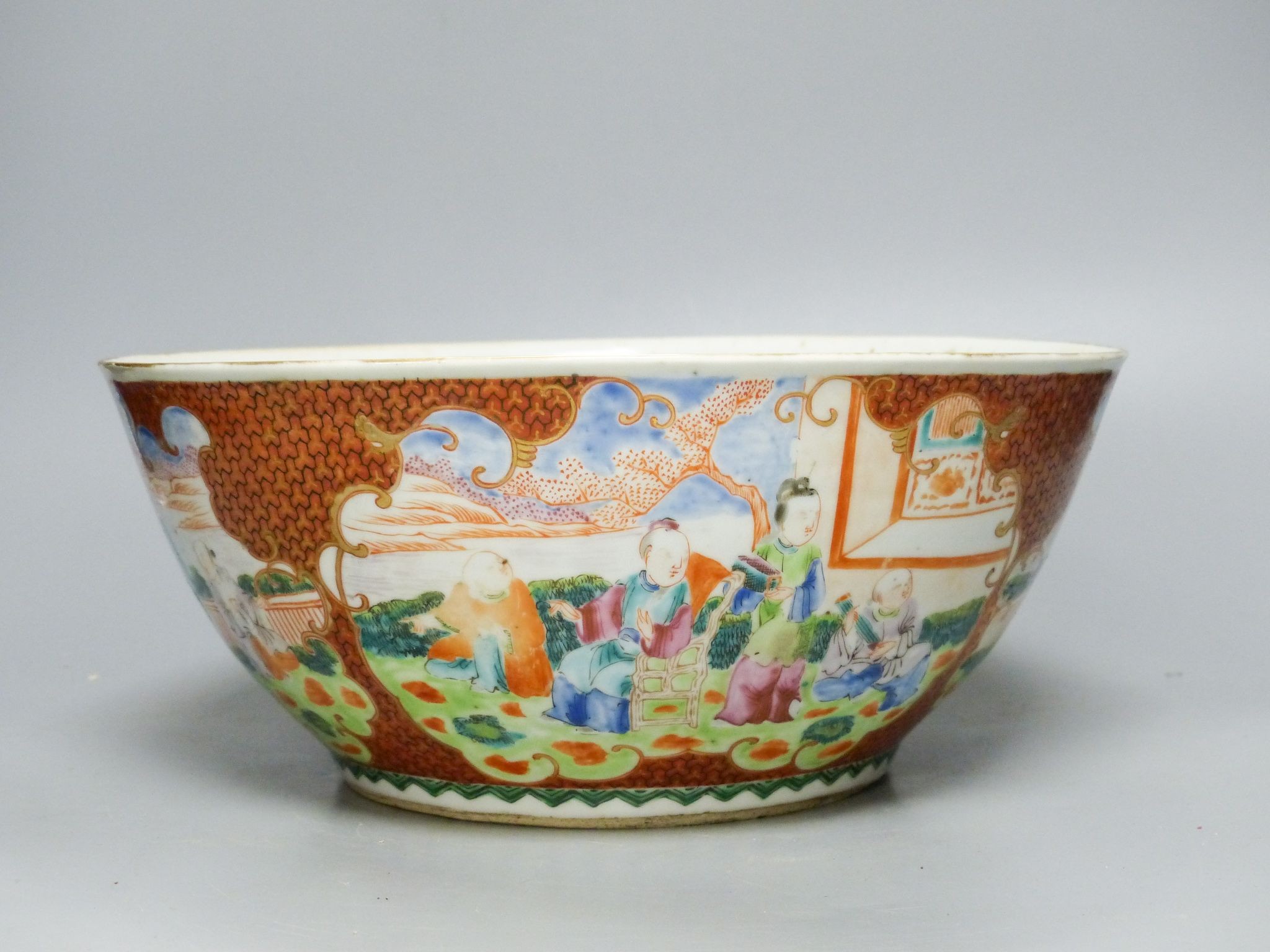 An 18th century Chinese famille rose punch bowl 30cm